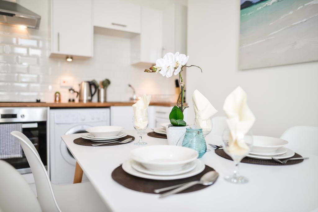 Modern Central Apartment Aberdeen Værelse billede